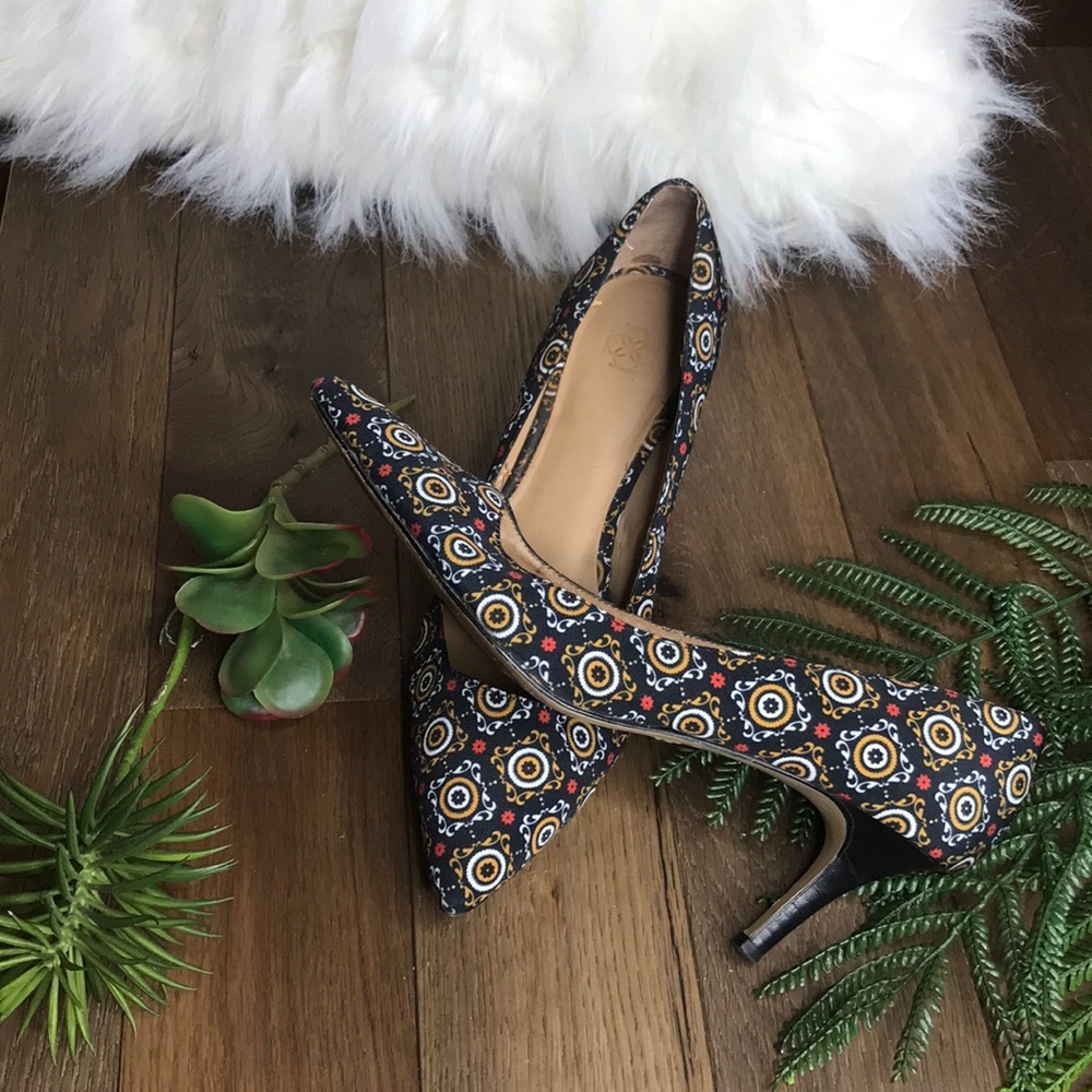 Ann Taylor Kitten Heels Size 7.5